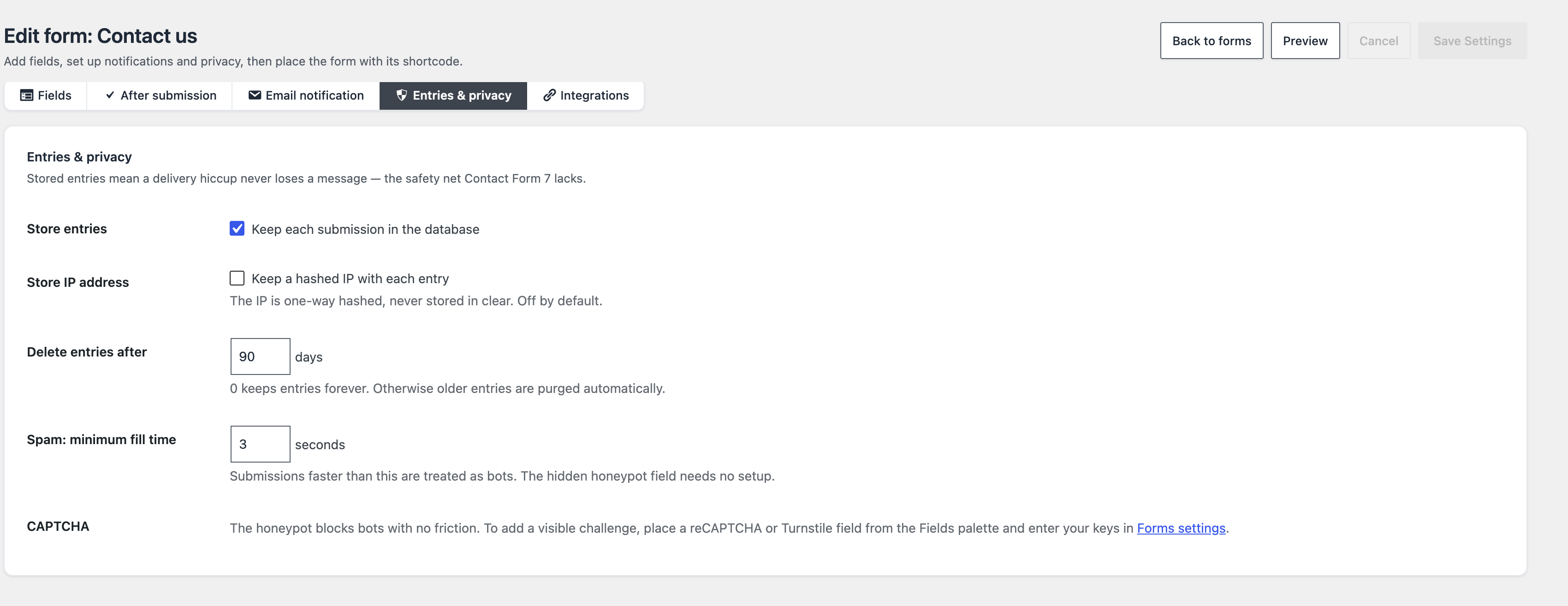 The Entries & privacy tab of the Forms module: database storage ticked, hashed IP address unticked, entries deleted after 90 days and the minimum fill-in time.